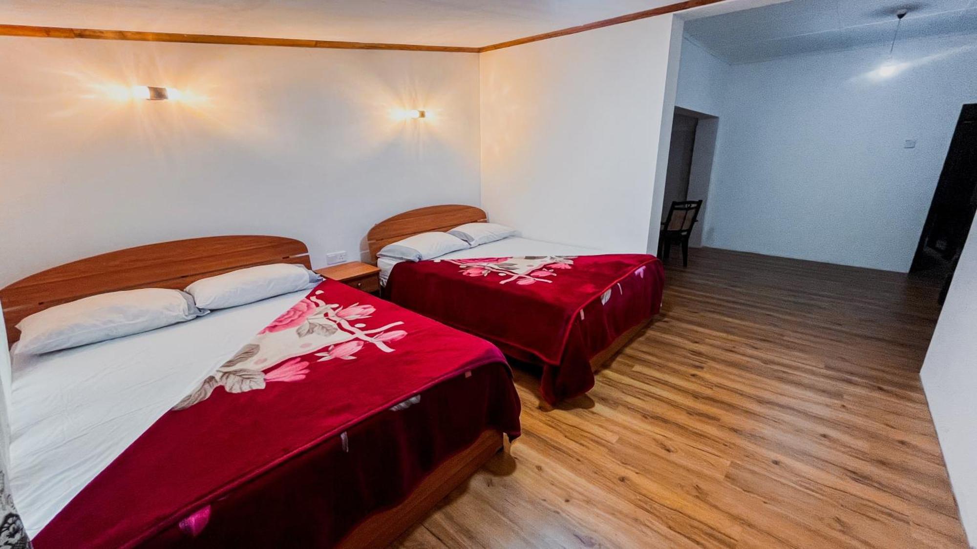 Selis Manor Apartment นูวาราเอลิยา ภายนอก รูปภาพ